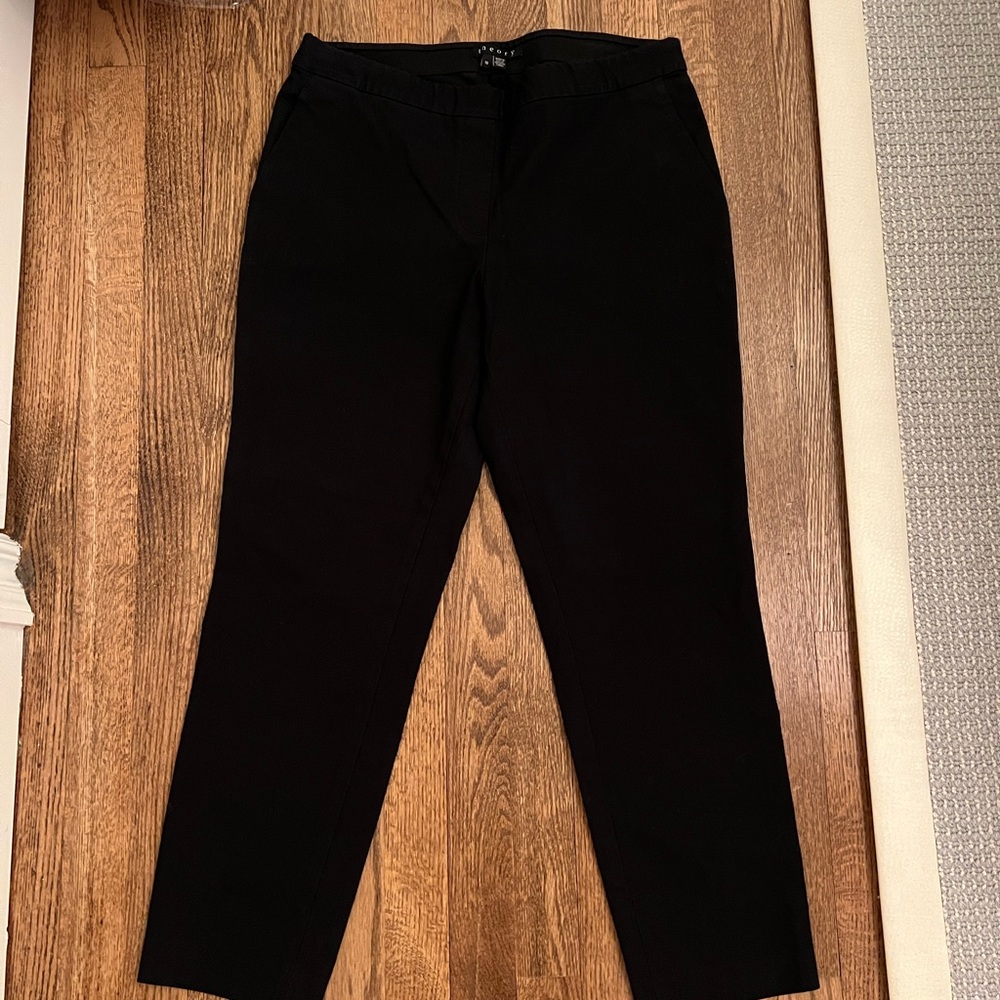 Theory Cropped Black Pant